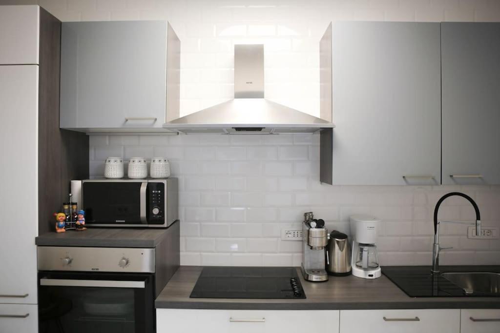 New & Luxury Apartment Tony Split Eksteriør bilde