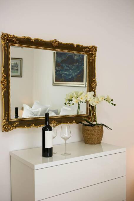 New & Luxury Apartment Tony Split Eksteriør bilde
