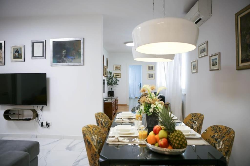 New & Luxury Apartment Tony Split Eksteriør bilde
